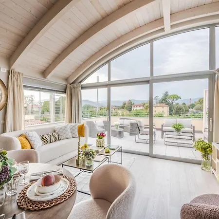 Penthouse In With Terrace And Views