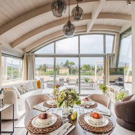 Modern Panoramic Loft With Terrace, Elevator Lucca