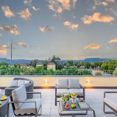 Modern Panoramic Loft With Terrace, Elevator