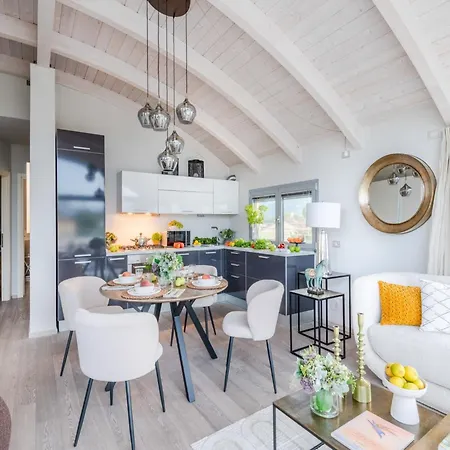 Апартаменты Penthouse In With Terrace And Views *
