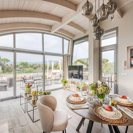 Penthouse In With Terrace And Views 아파트