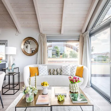 Apartament Penthouse In With Terrace And Views *