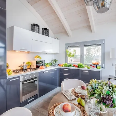 Penthouse In With Terrace And Views * Lukka